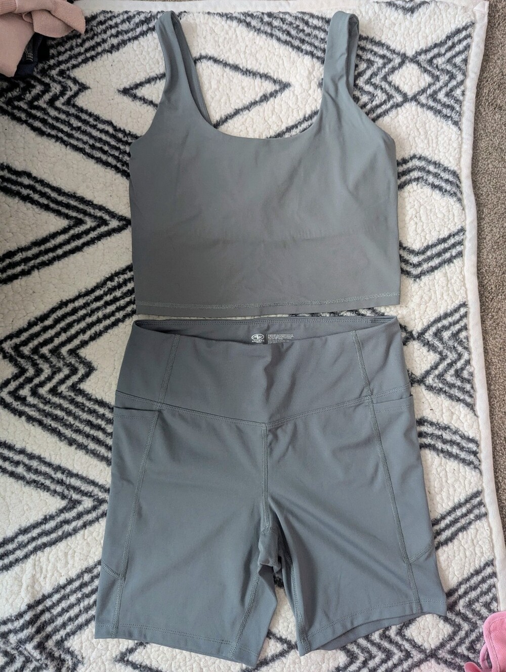 Like New SET! Avia SoftSculpt Longline Tank Sports Bra Two Piece Gym Active